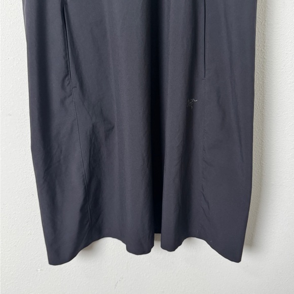 Arc'teryx Contenta Shift Dress in Black Pockets Packable Gorpcore Outdoor Sz L - Picture 4 of 12